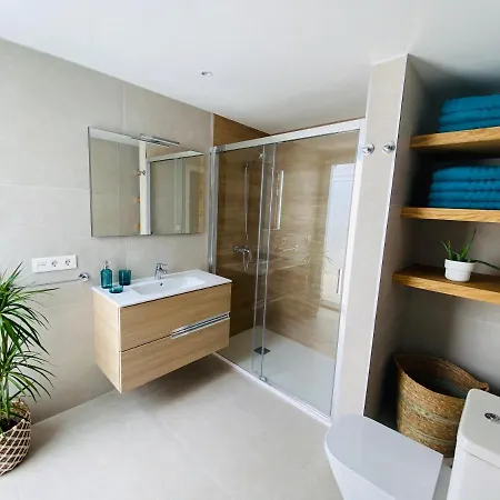 Puerto Del Carmen, Casa Mama Apartment *